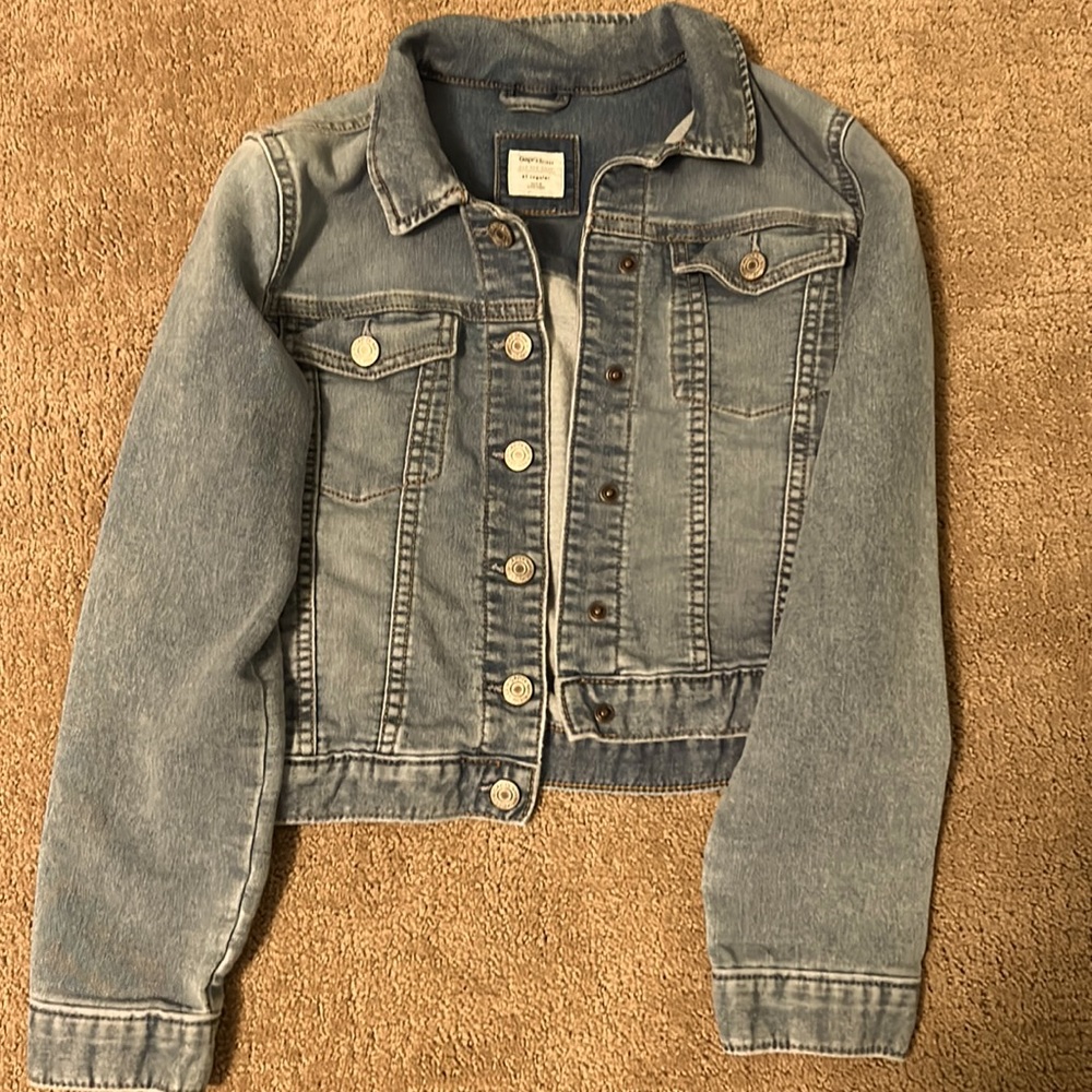 I am selling a kids jean jacket from GAP it is cozy and stylish and is size xs.